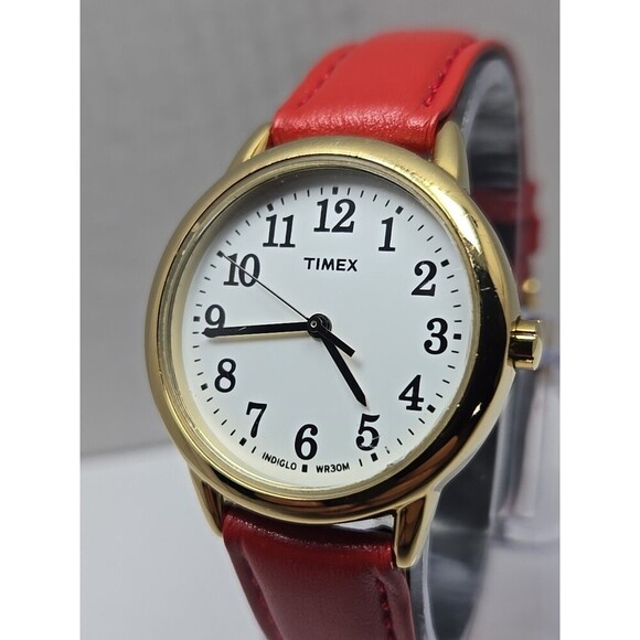 Womens Timex Easy Reader Indiglo Gold Tone 30mm Quartz Watch New Battery WR 30M - Picture 5 of 14